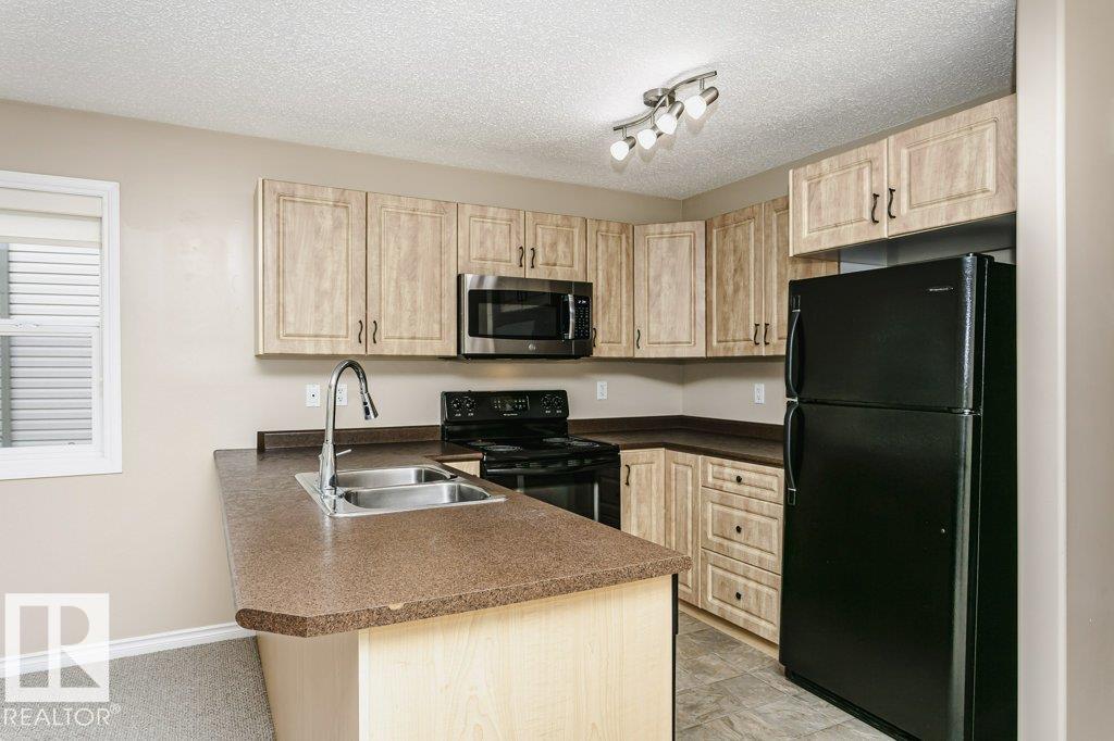 #21 15 WOODSMERE CL - 6