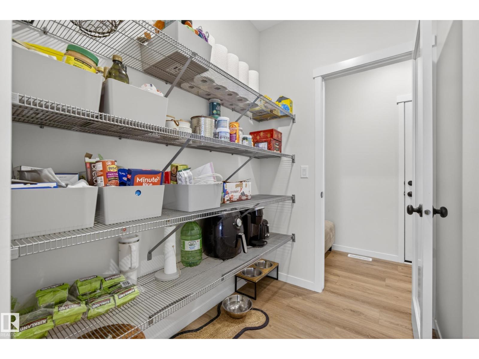 22836 94 AV NW - 11