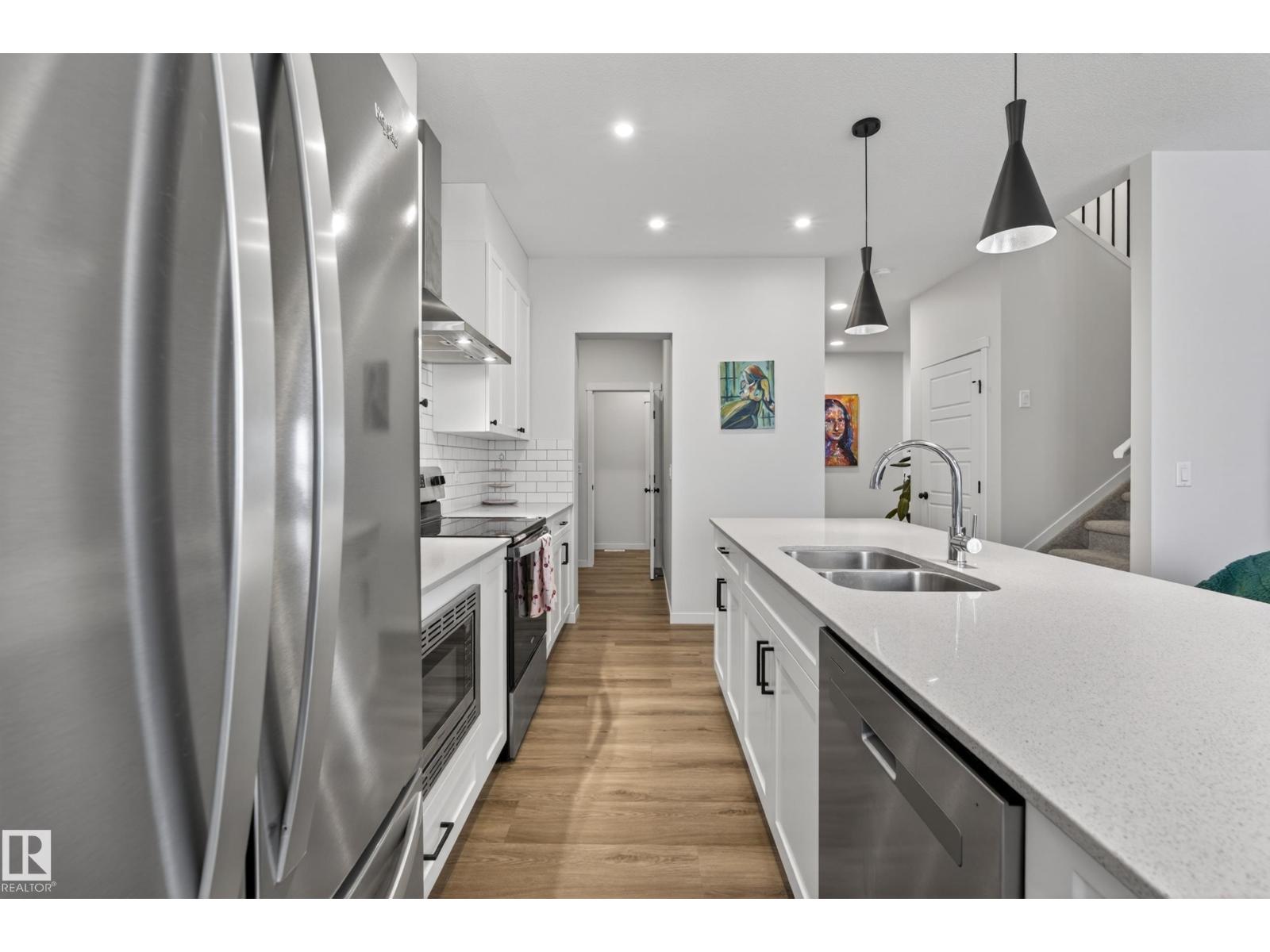 22836 94 AV NW - 9