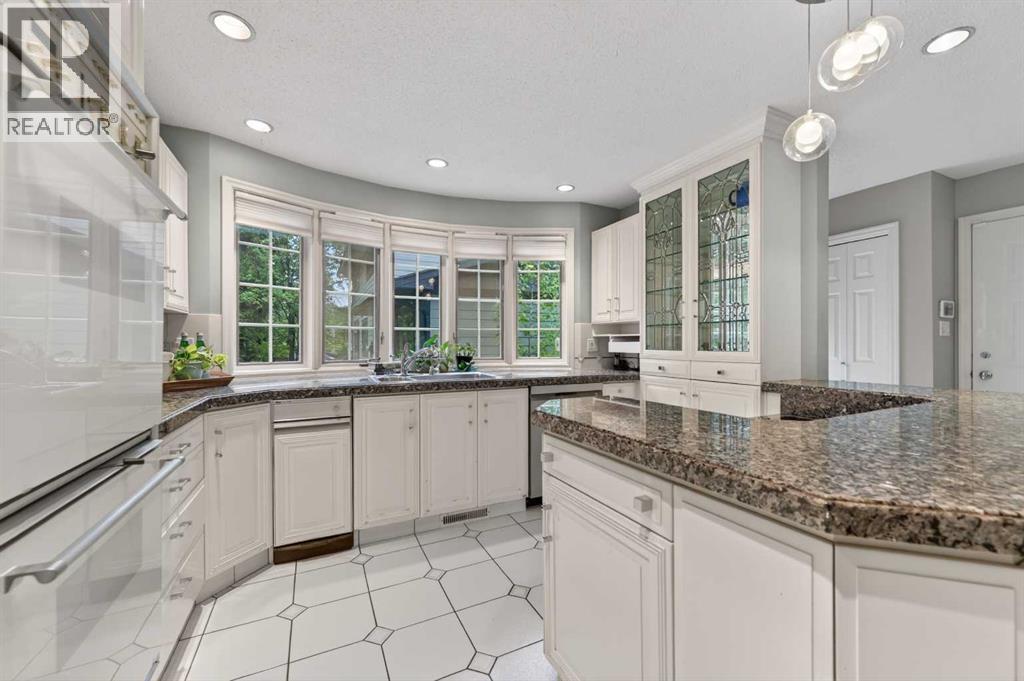 6720 Leaside Drive S - 12