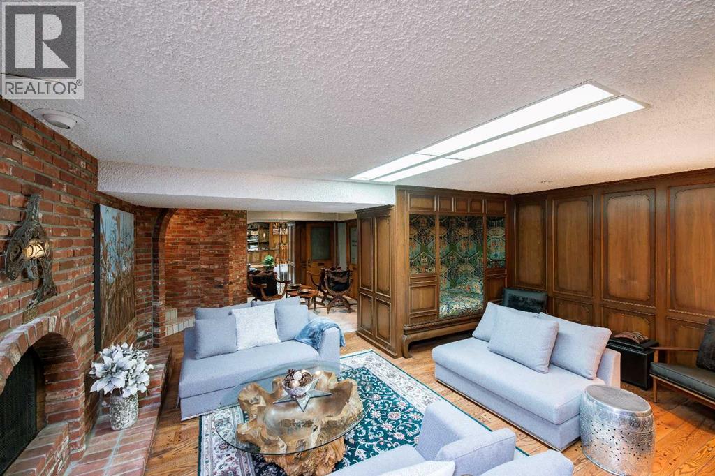 6720 Leaside Drive S - 32