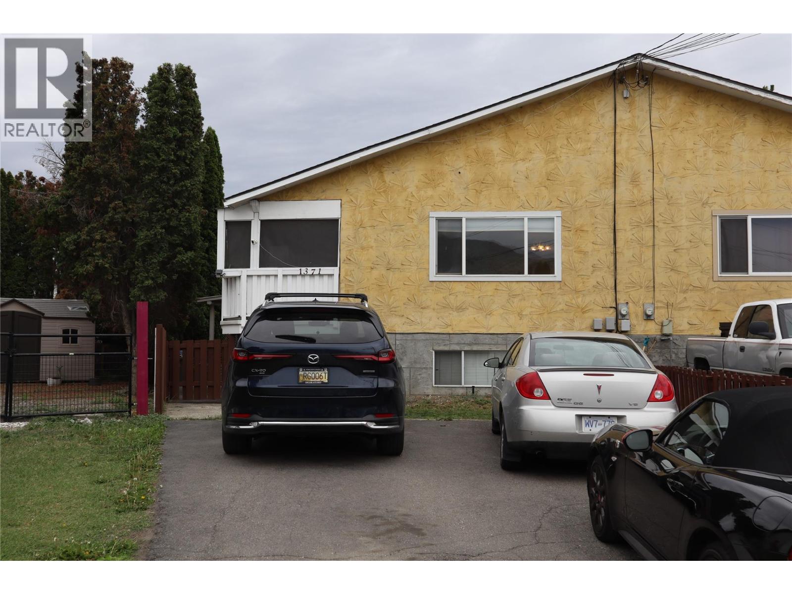 1371 Ottawa Place - 1