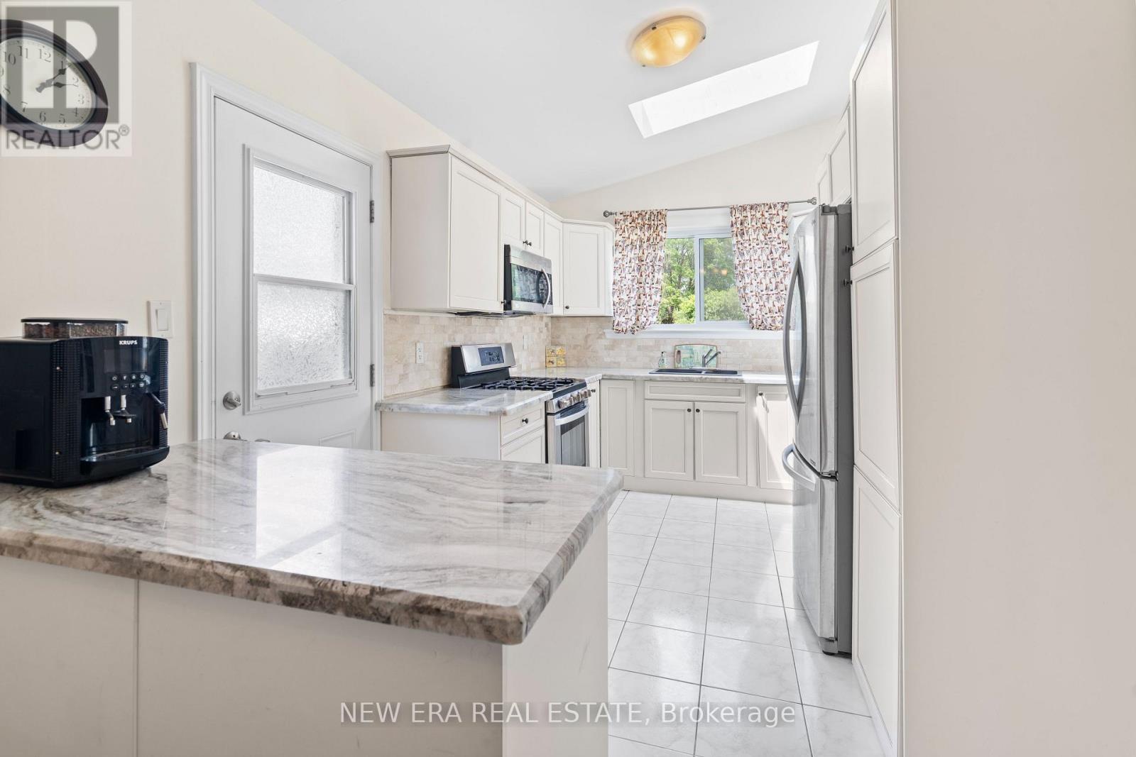 2598 CHALKWELL CLOSE - Image 2