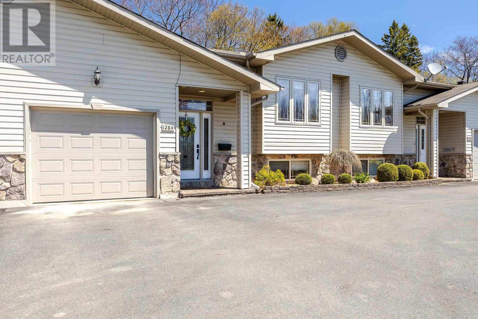 1284 Queen Street E - Image 3