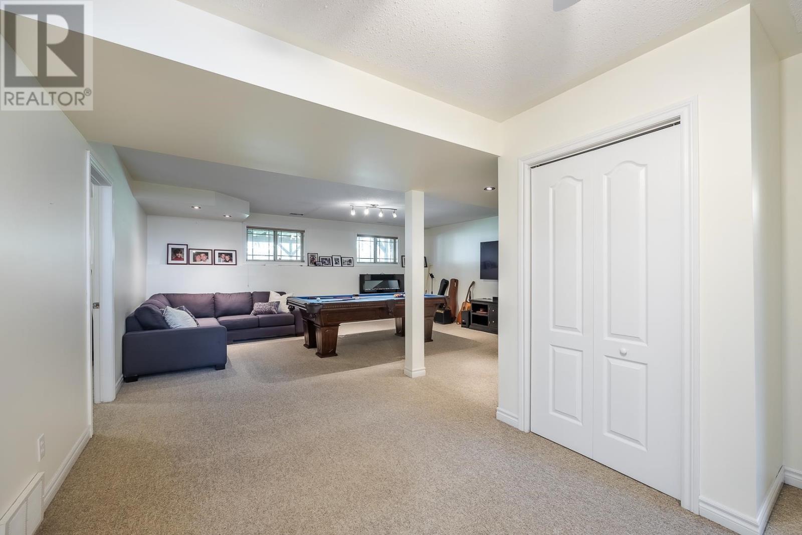 1284 Queen Street E - 29