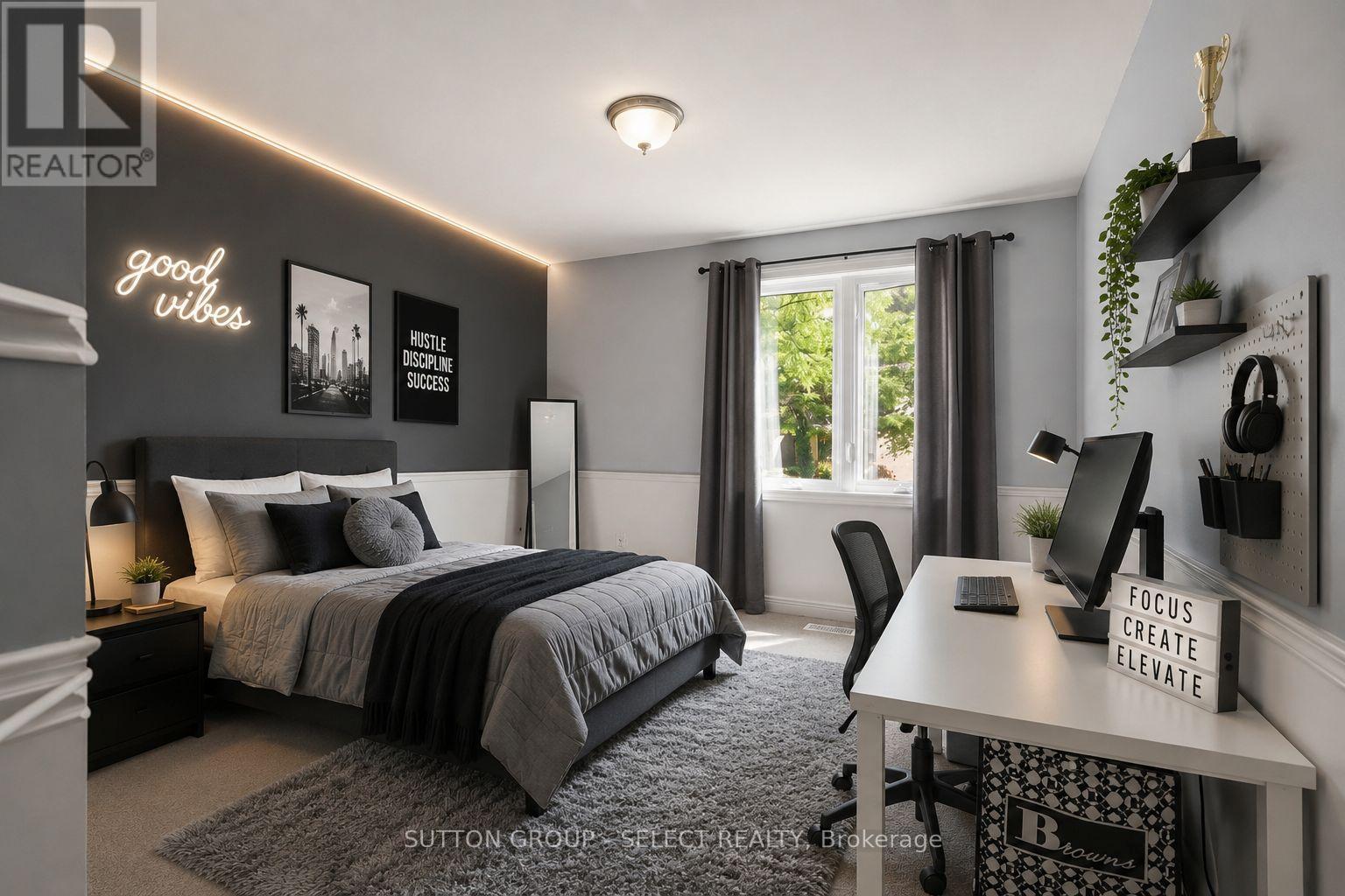 8 SOMERSET CRESCENT - 29