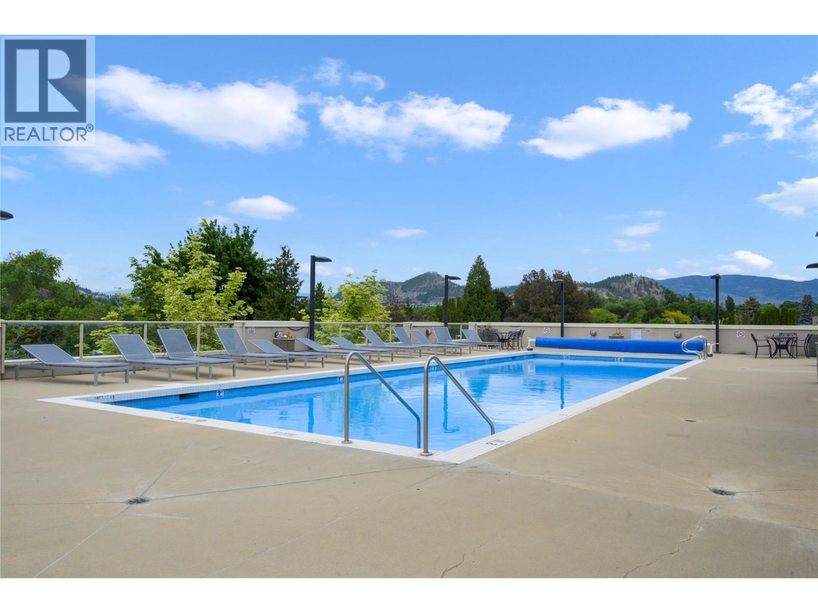 1008 1160 Bernard Avenue, Kelowna