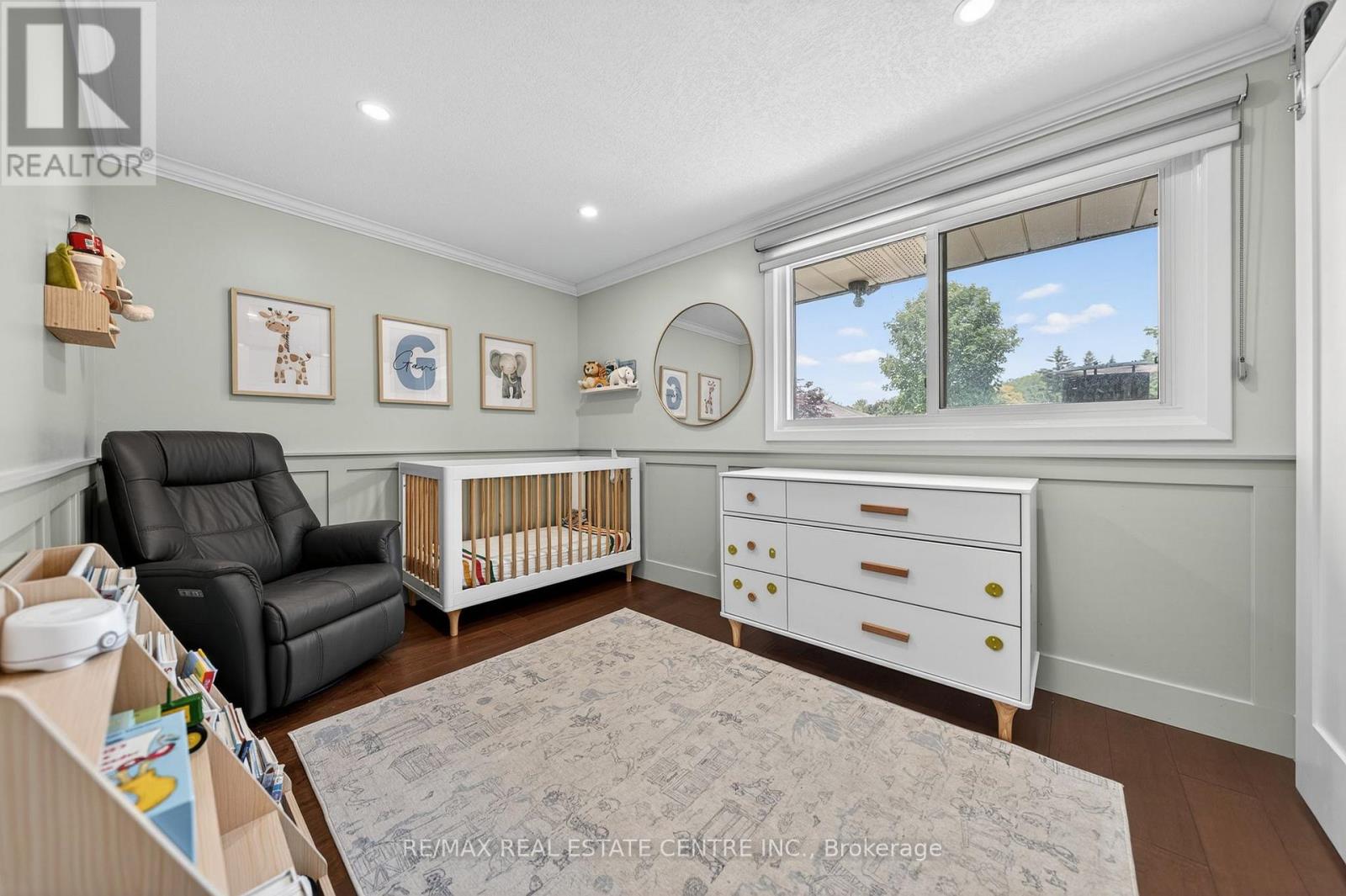 148 WEDGEWOOD DRIVE - 22
