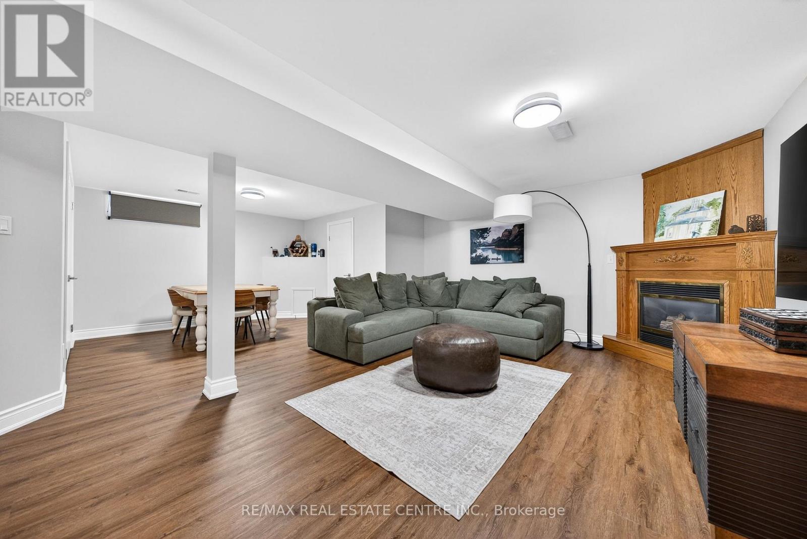 148 WEDGEWOOD DRIVE - 26