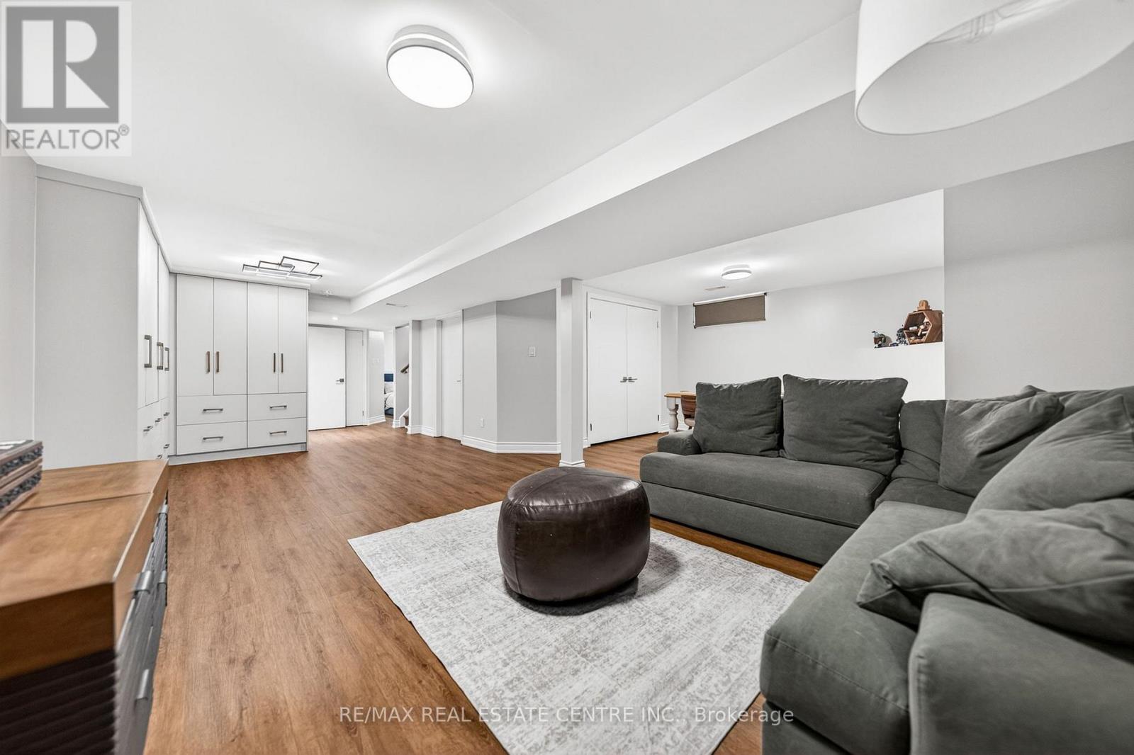 148 WEDGEWOOD DRIVE - 27