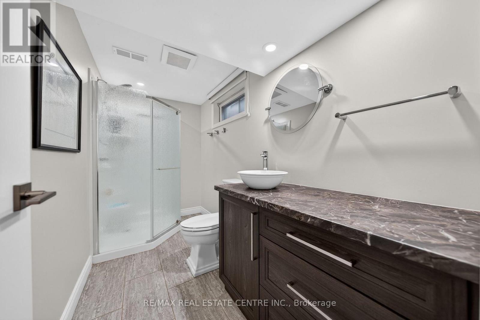 148 WEDGEWOOD DRIVE - 32