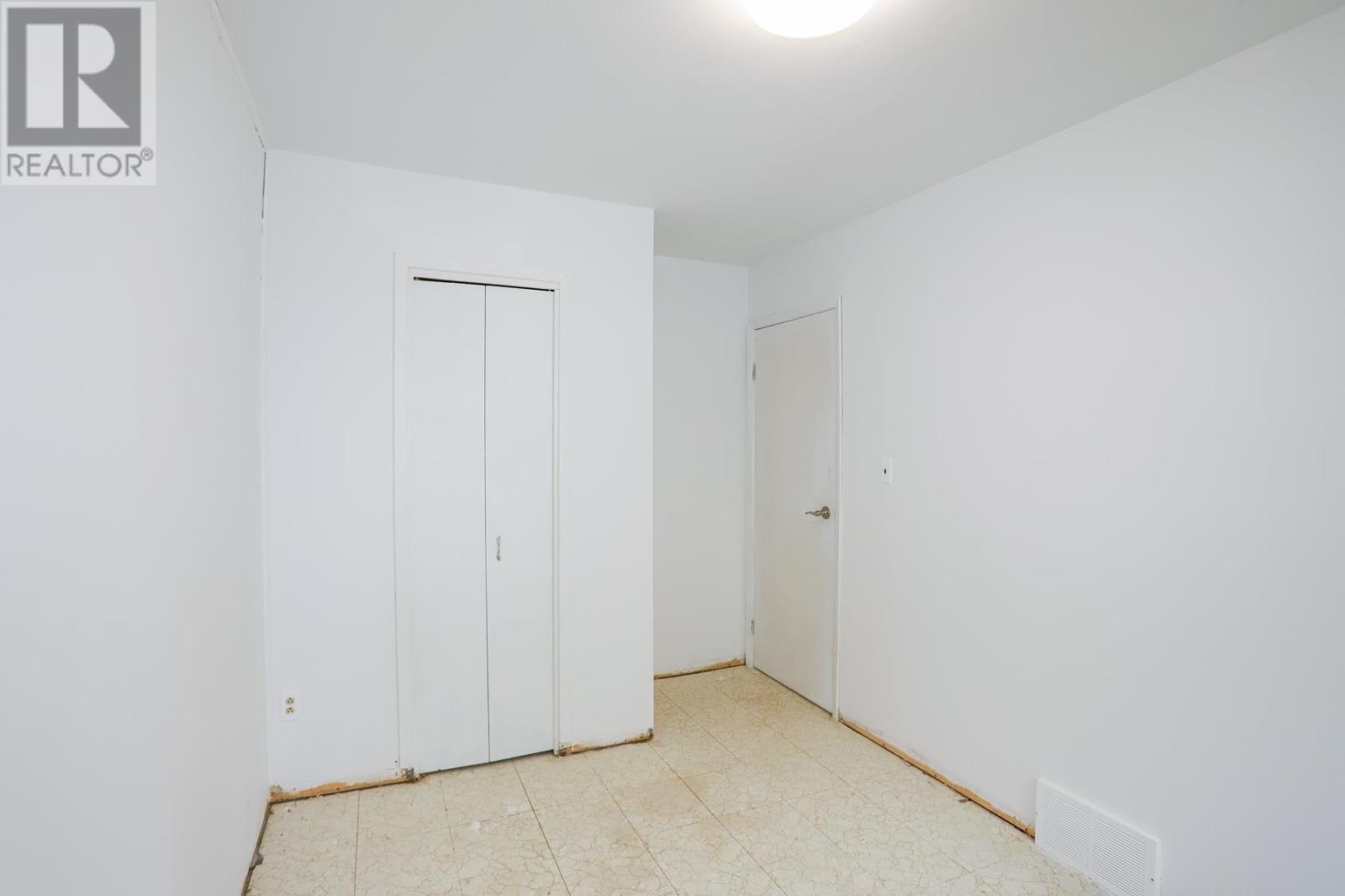59 Jemmette ST - 26