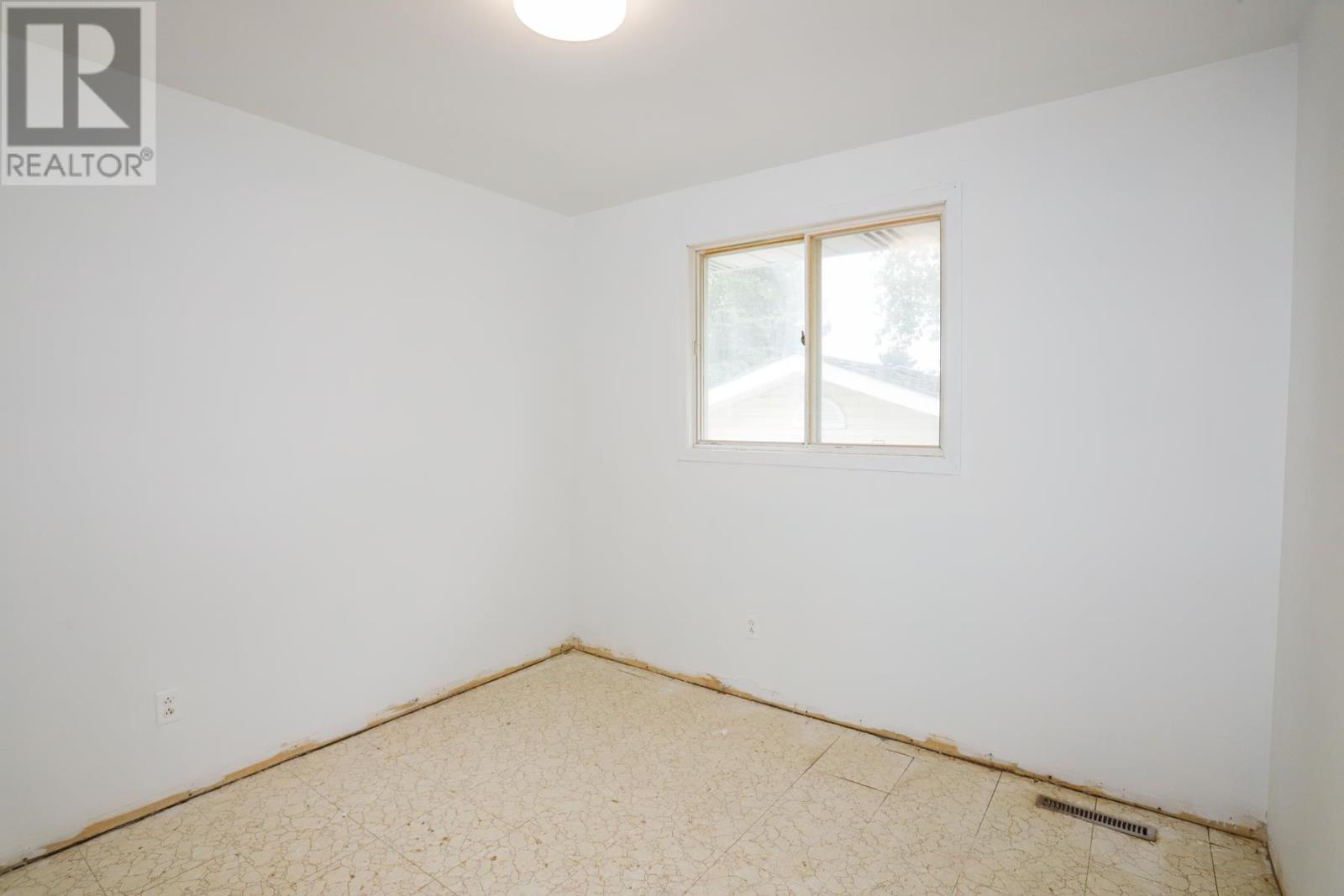 59 Jemmette ST - 27
