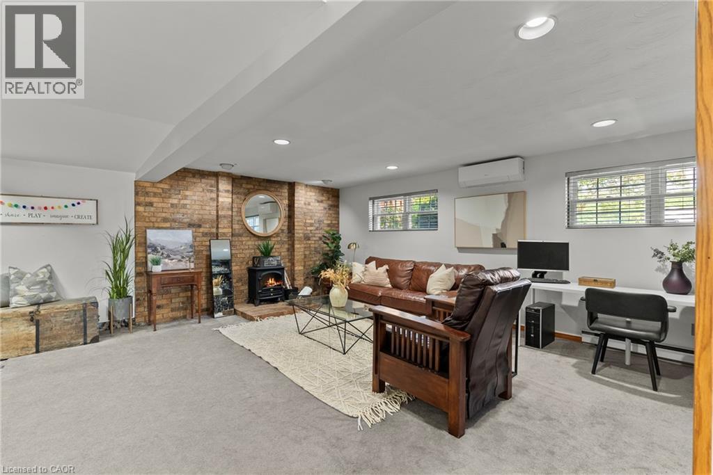 83 AMBERWOOD Street - 25