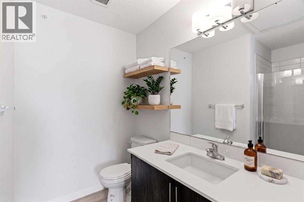 Virtually Staged Primary en-suite