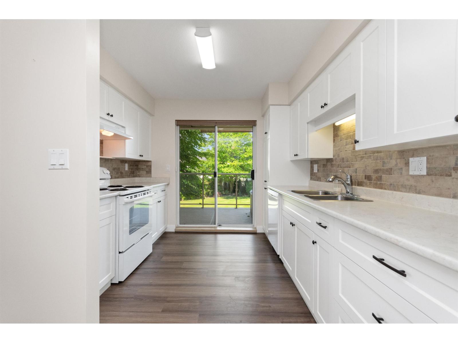 117 7685 AMBER DRIVE, Sardis West Vedder, Chilliwack