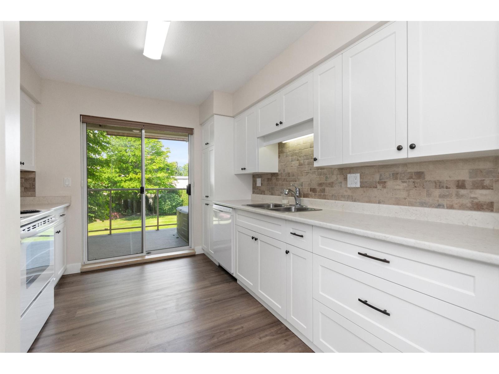 117 7685 AMBER DRIVE, Sardis West Vedder, Chilliwack