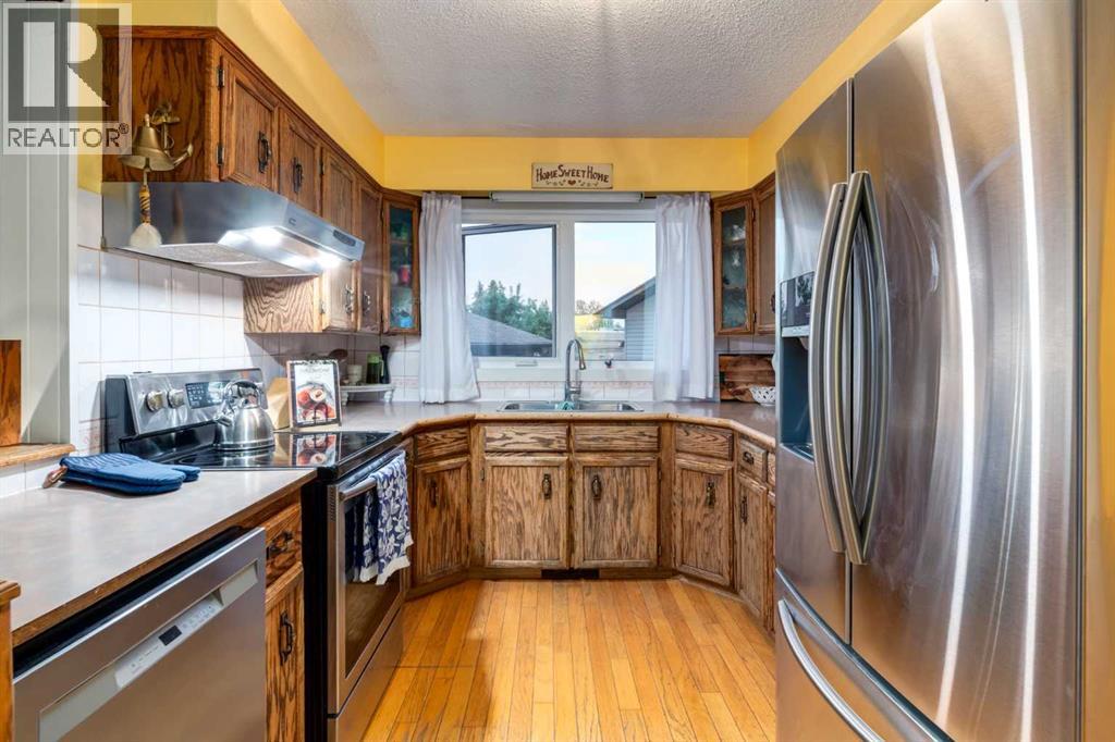 220 Oakridge Place SW - 9