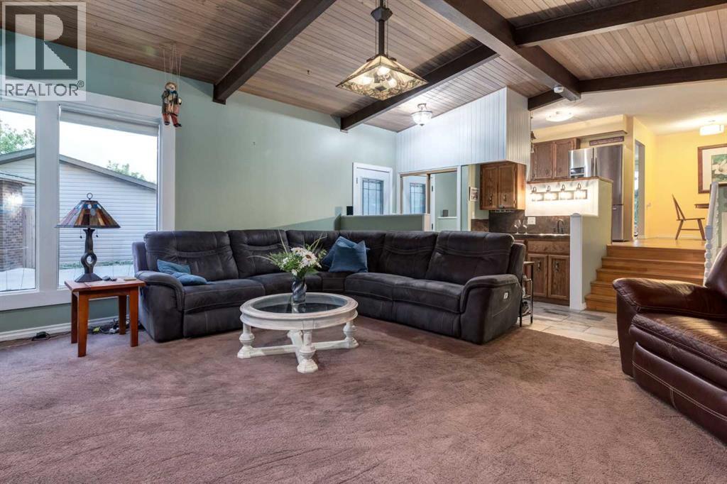 220 Oakridge Place SW - 14