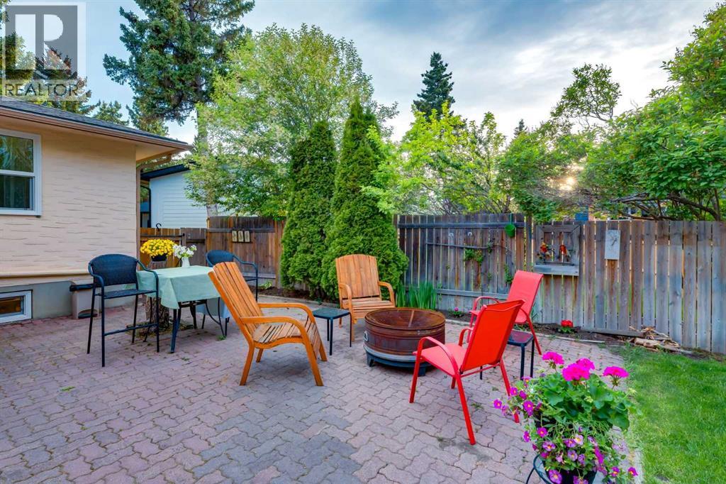 220 Oakridge Place SW - 36