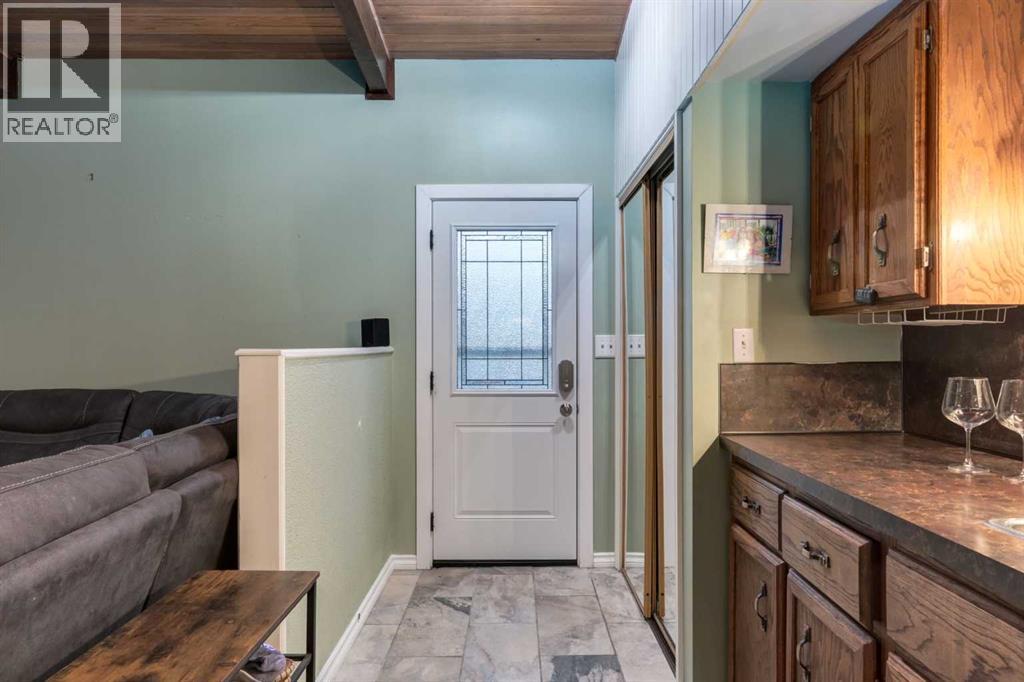 220 Oakridge Place SW - 17