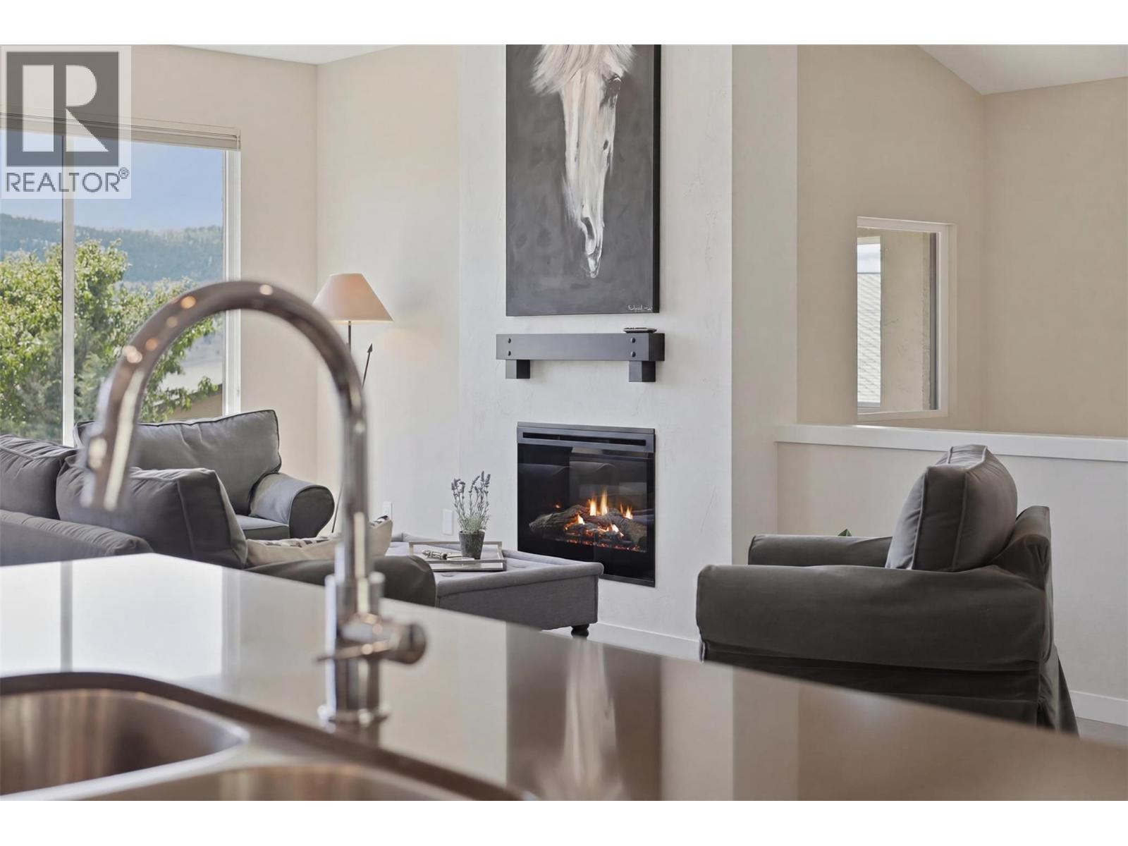 715 Belmonte Terrace - 14
