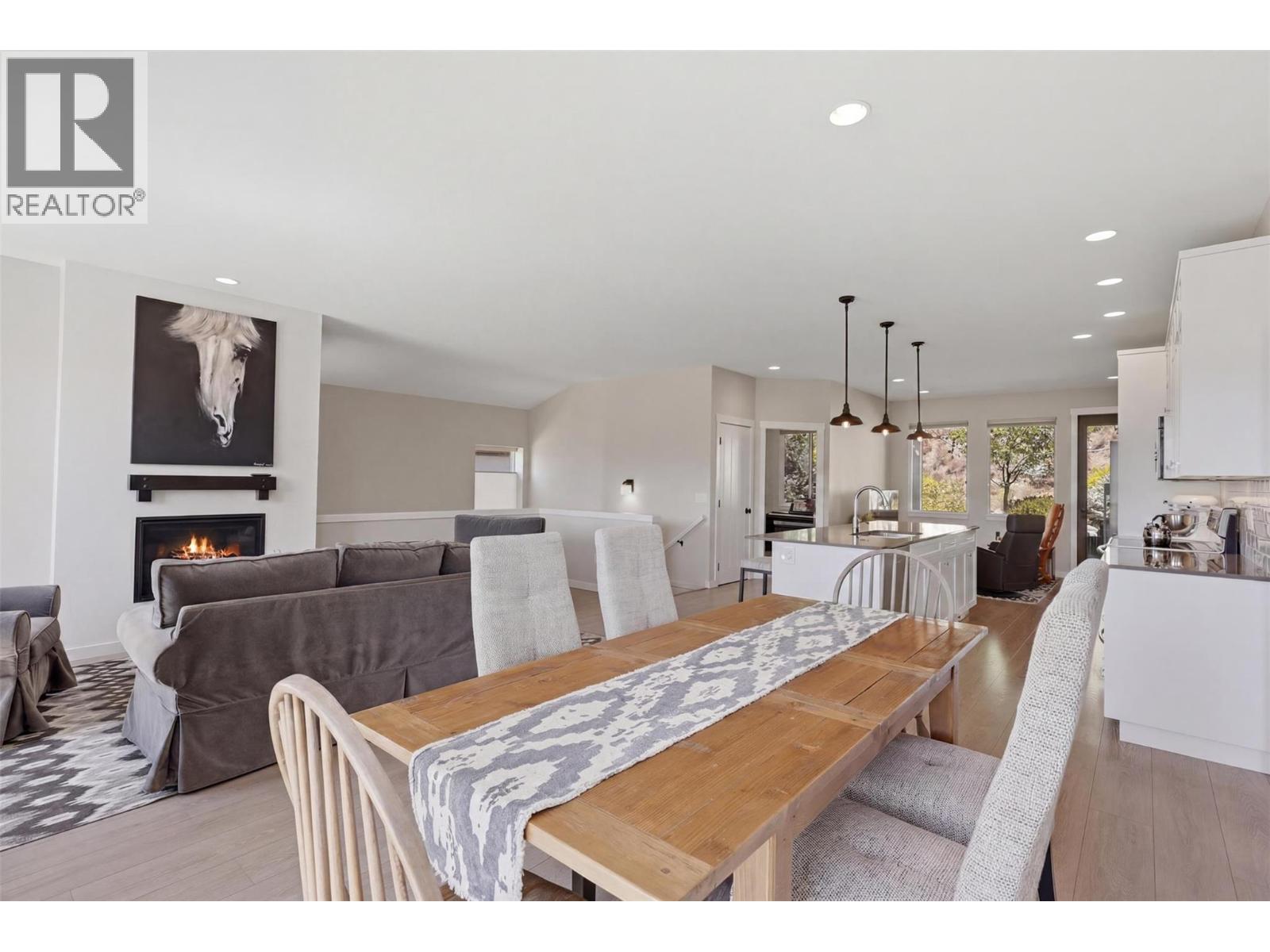 715 Belmonte Terrace - 22