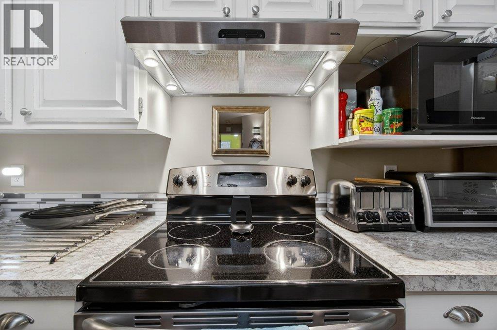 #2 111 Harbourfront Drive - 35