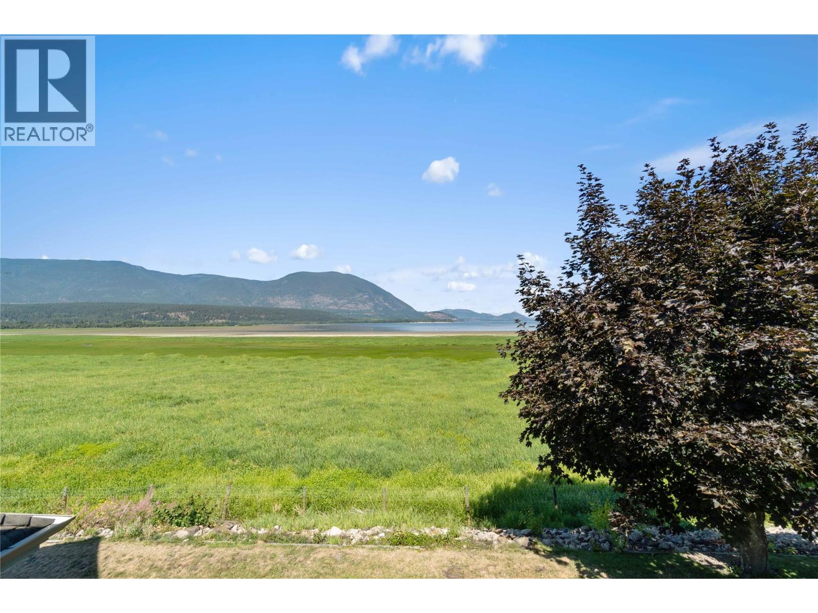 111 Harbourfront Drive Unit# 2, Salmon Arm