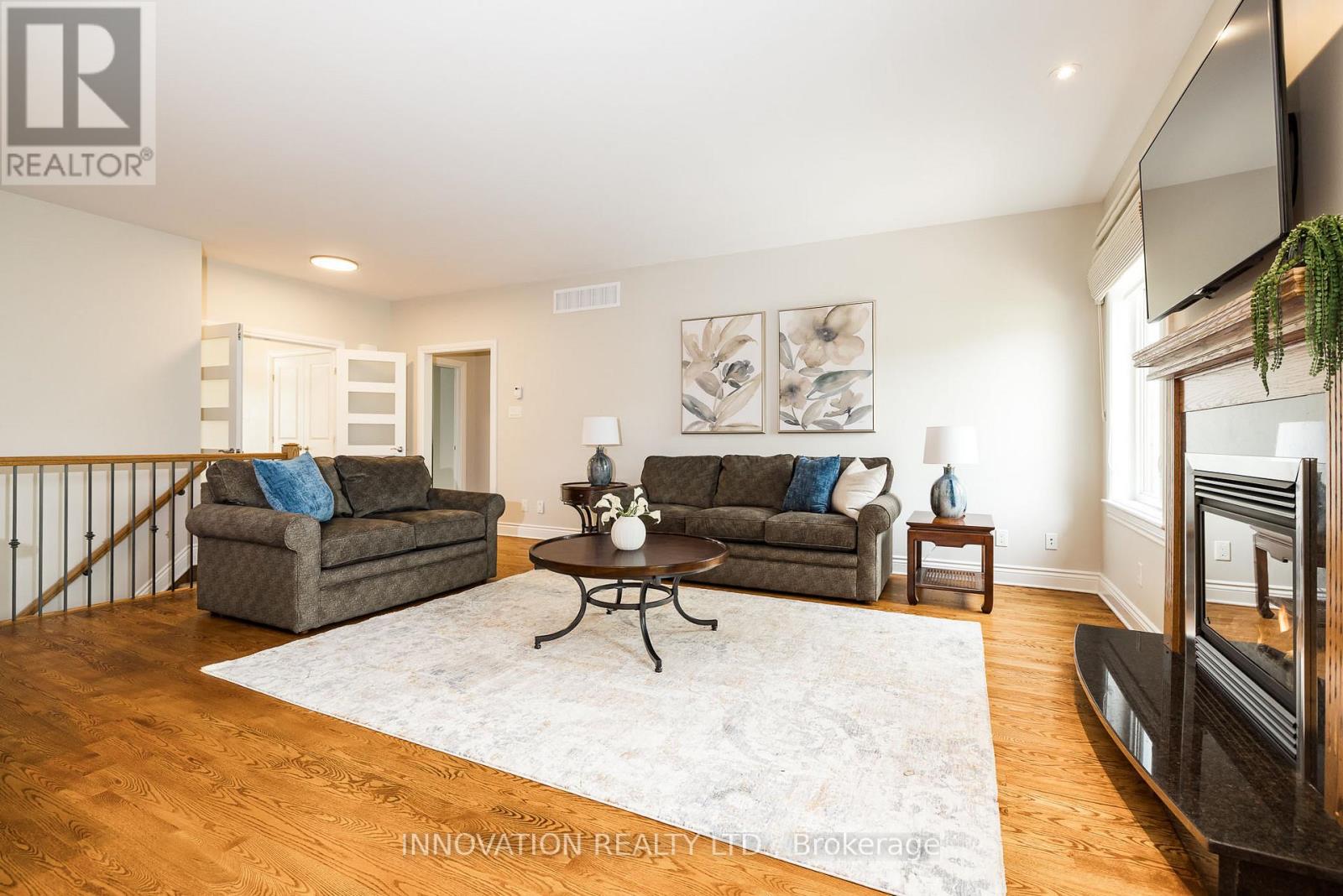 63 ROCHELLE DRIVE - 11