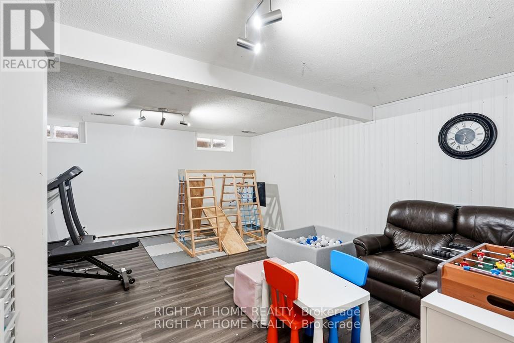 1633 LAFRANCE DRIVE - 21