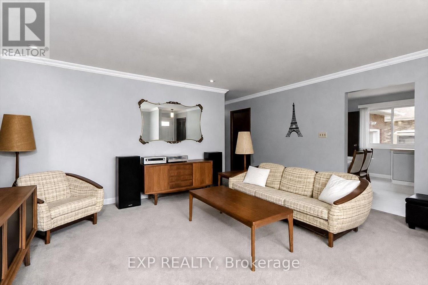 28 DENRICH AVENUE - 12
