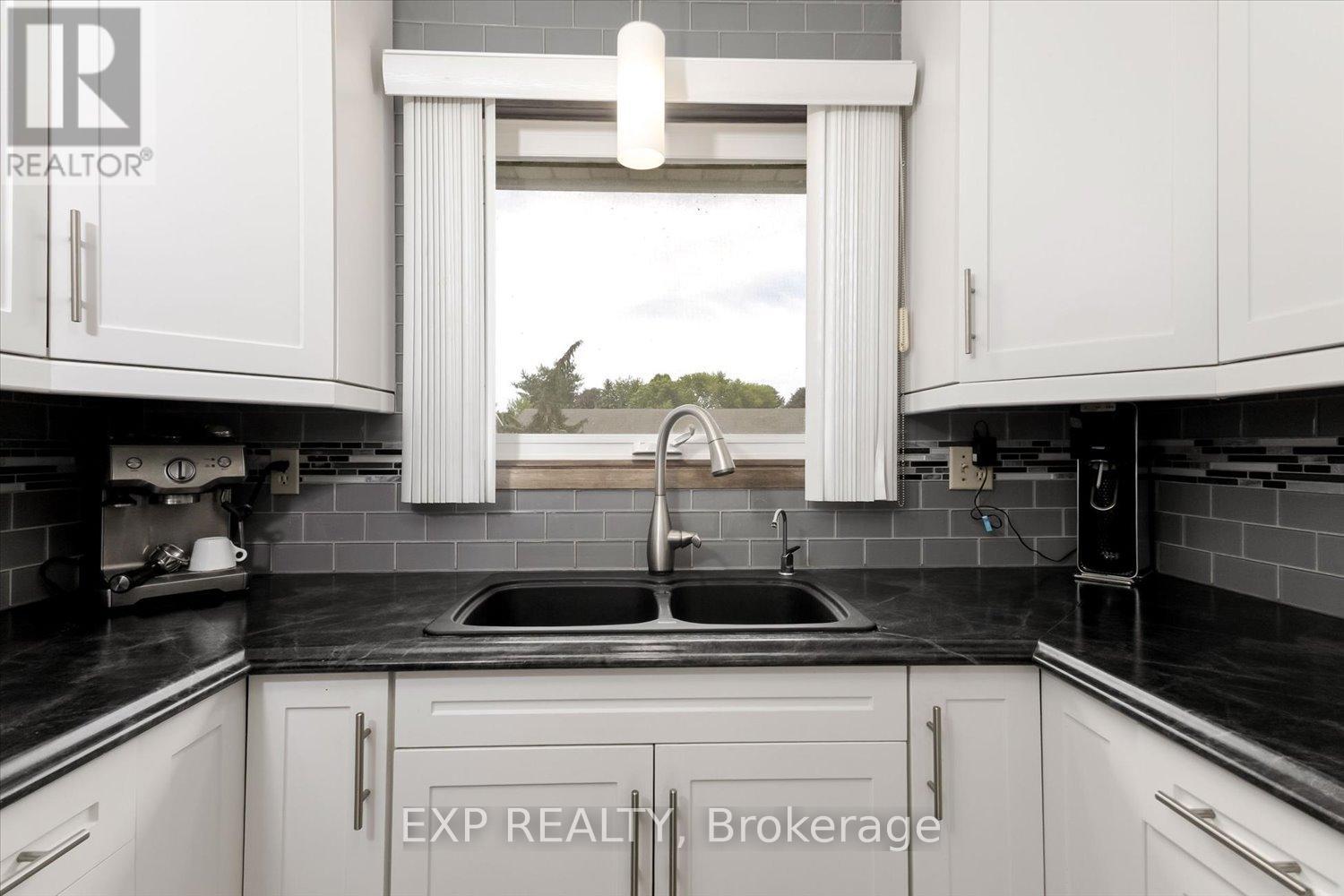 28 DENRICH AVENUE - 7