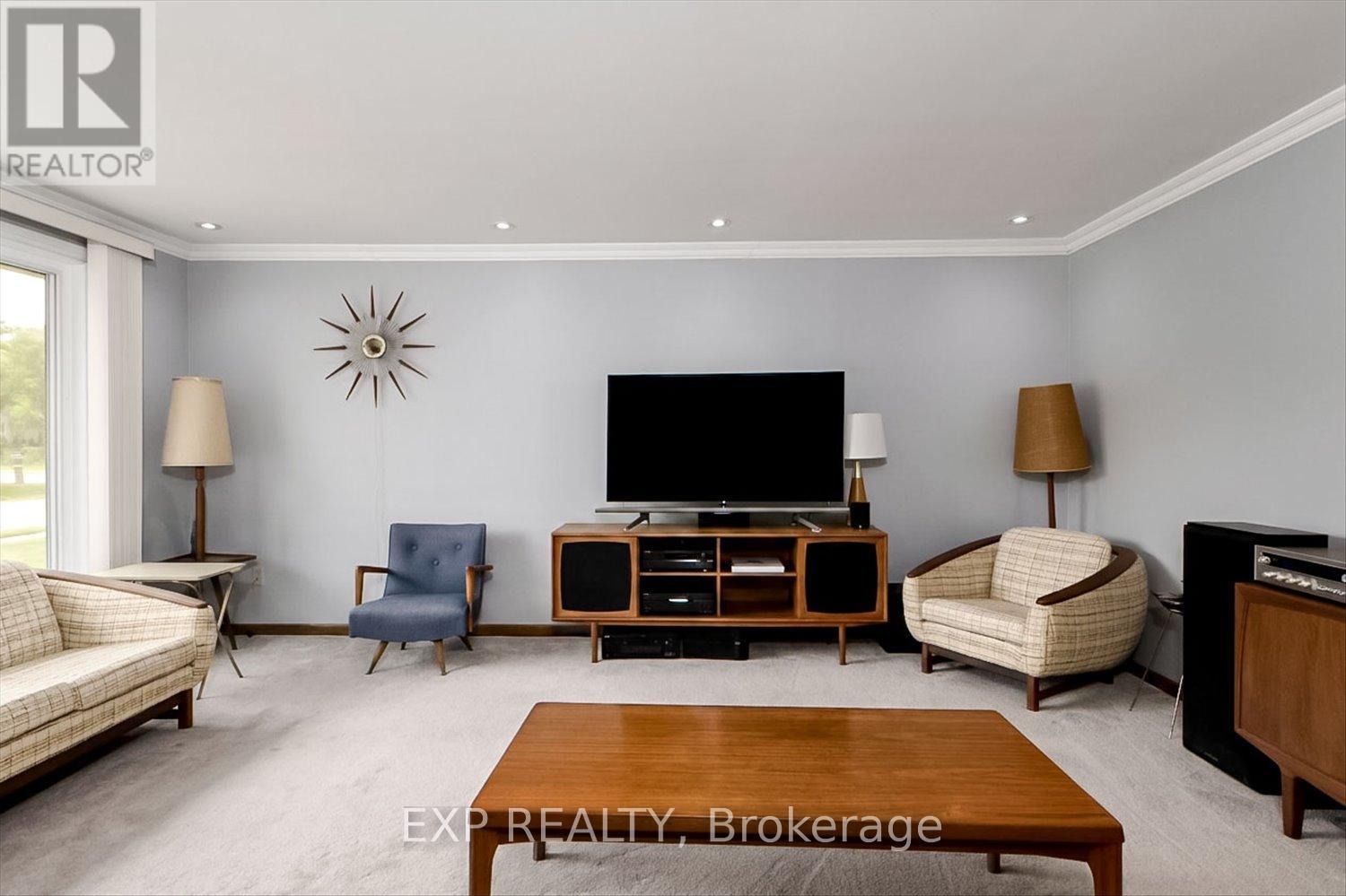 28 DENRICH AVENUE - 14