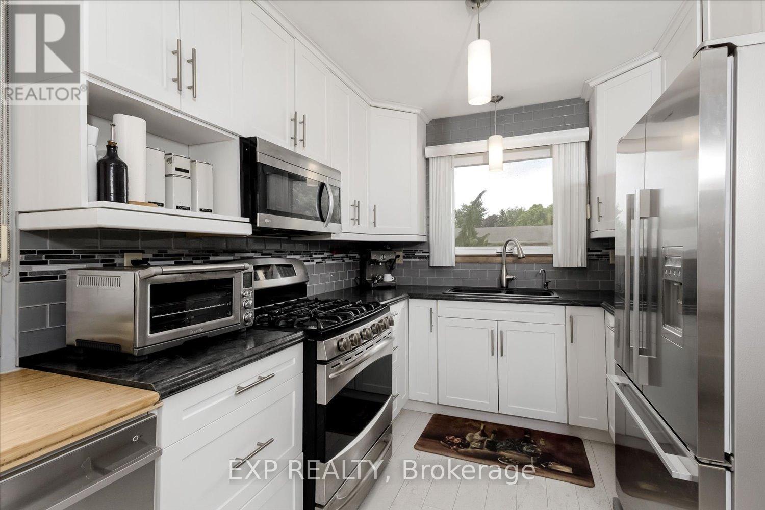 28 DENRICH AVENUE - 6