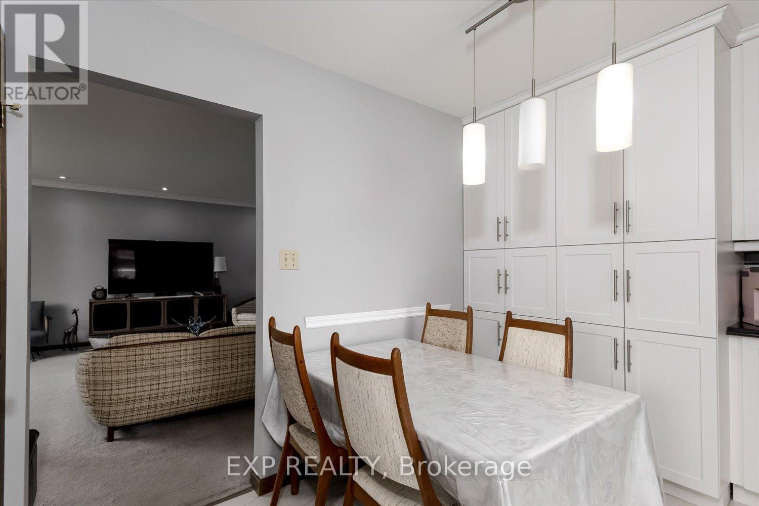 28 DENRICH AVENUE - 9