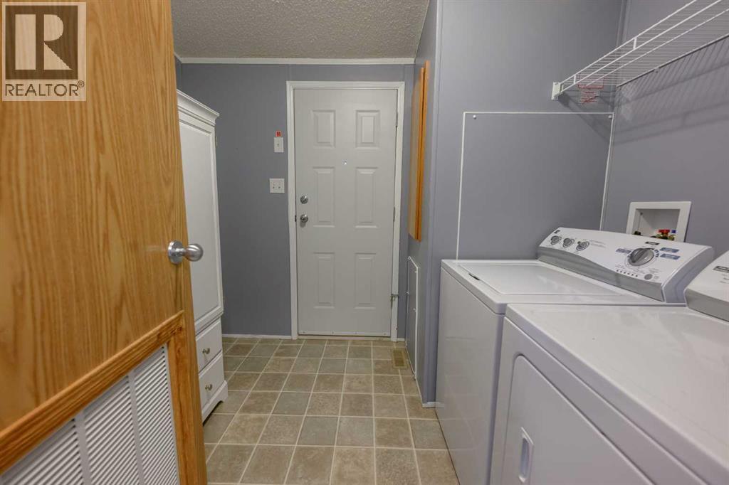 8829 90 Avenue - 9