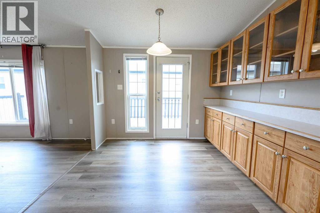 8829 90 Avenue - 22
