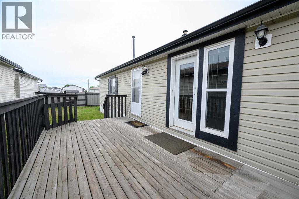 8829 90 Avenue - 23