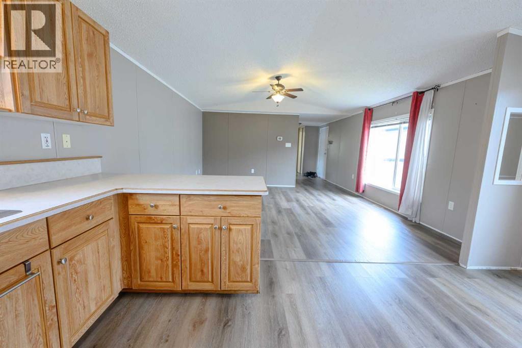 8829 90 Avenue - 4