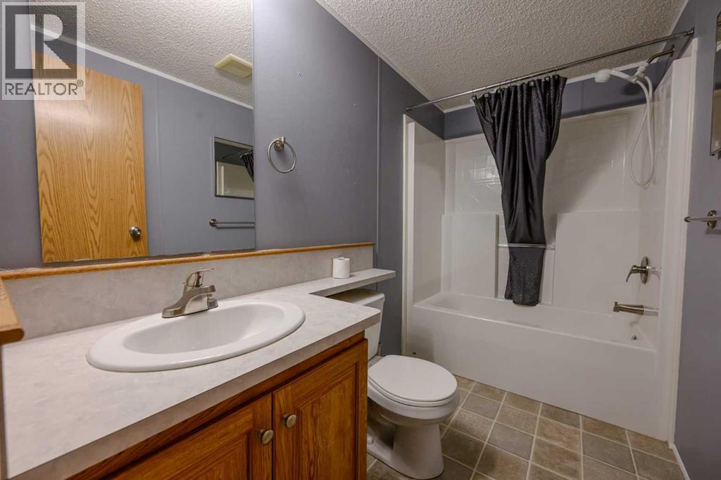 8829 90 Avenue - 18