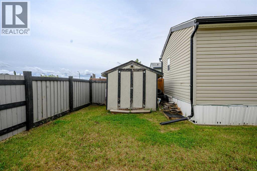 8829 90 Avenue - 27