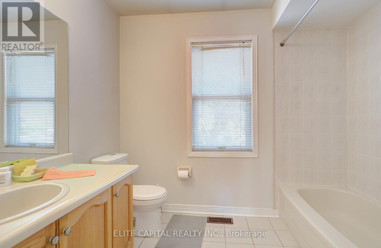 36 ASHCOTT STREET - 18