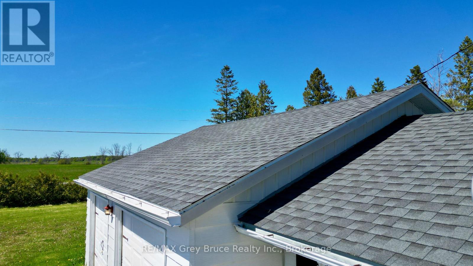 114 LINDSAY ROAD 5 - 4