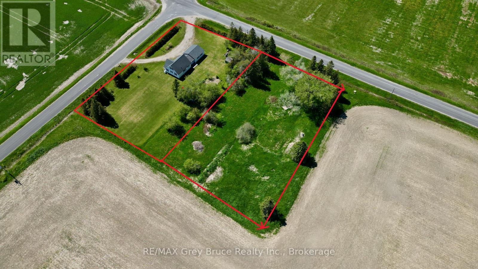 114 LINDSAY ROAD 5 - 47
