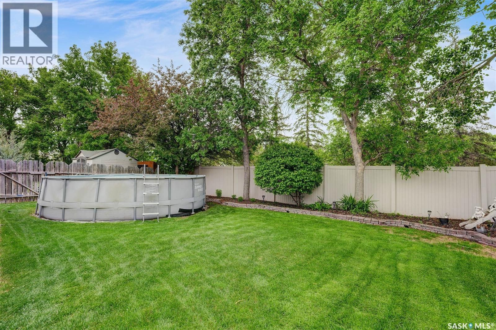 3402 PHANEUF CRESCENT E - 52