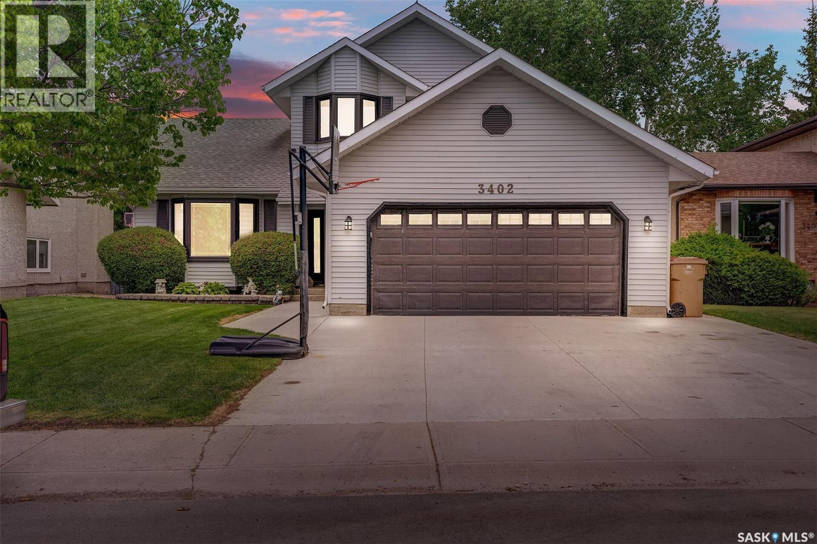 3402 PHANEUF CRESCENT E - 1