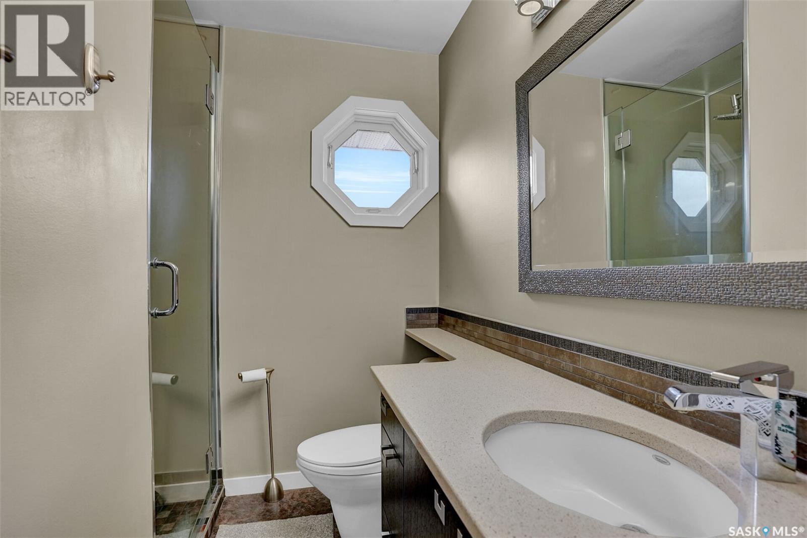 3402 PHANEUF CRESCENT E - 24