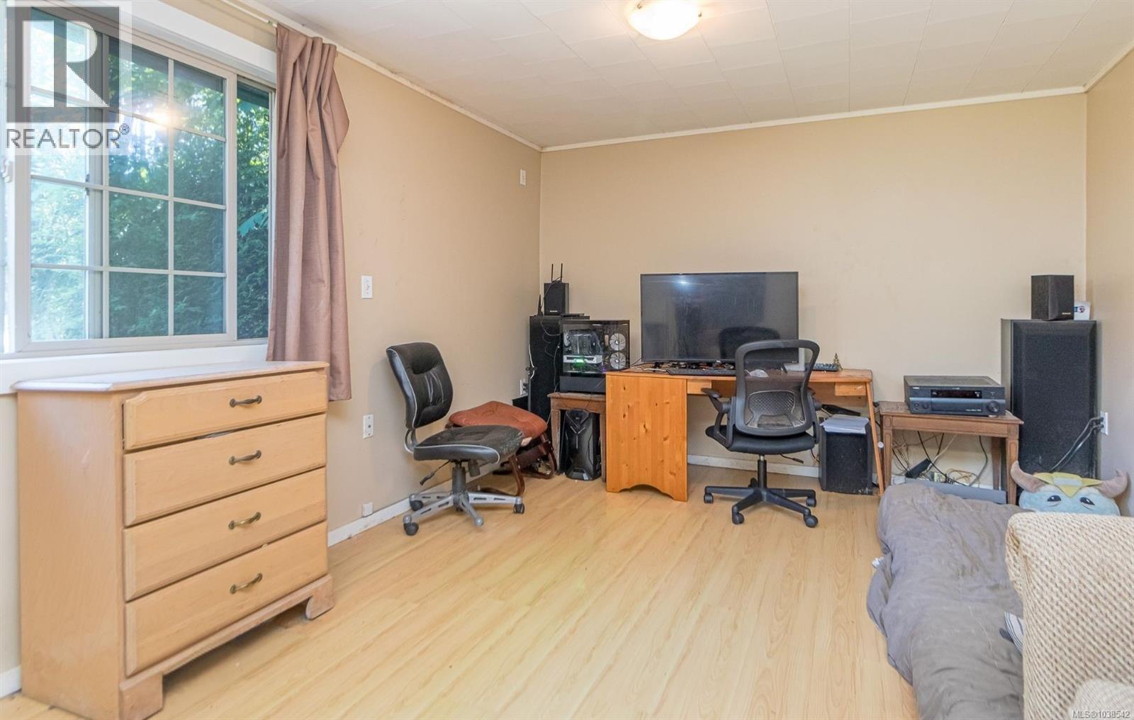 4611 Berbers Dr - 35