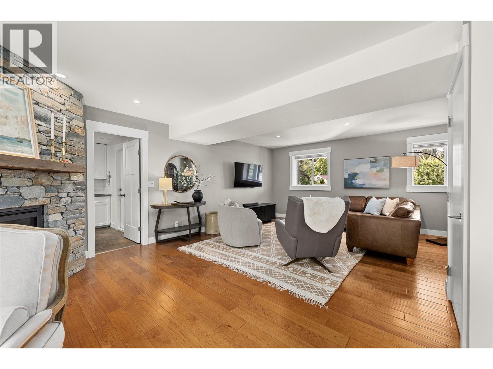 882 Roma Court - 17